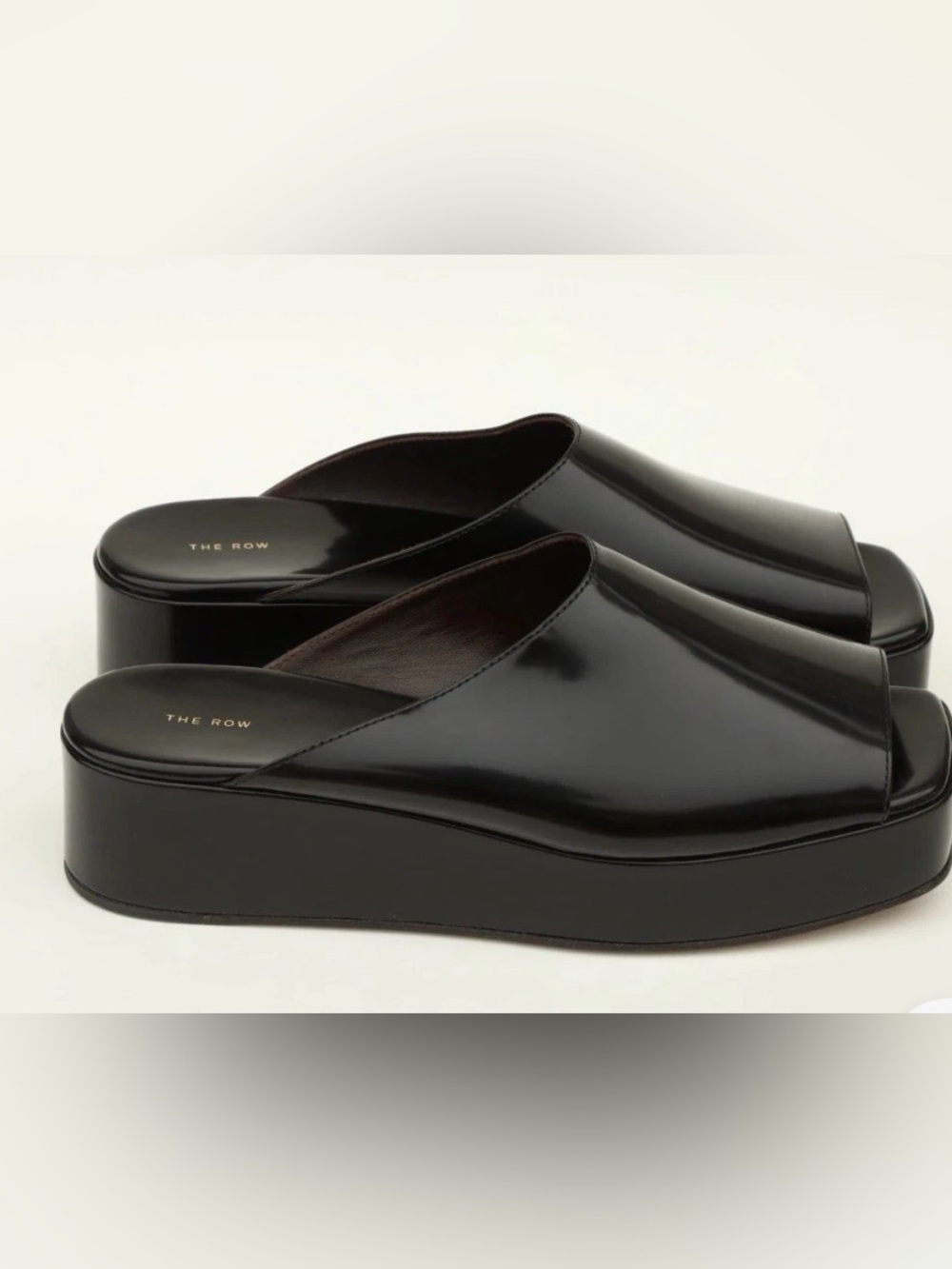 Brand new THE ROW Emi mules sandals sz 40 black patent leather $1400